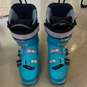 Lange XT3 110 LV Women’s Ski Boots 24.5